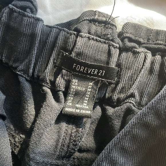 Forever 21, size Medium Black paper bag short - Picture 3 of 3